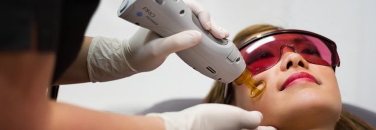 على ماذا يجب الانتباه بعد عملية إزالة الشعر بالليزر؟